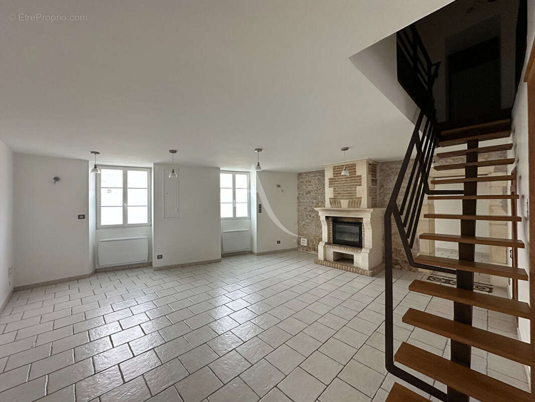 Maison à BREUIL-MAGNE
