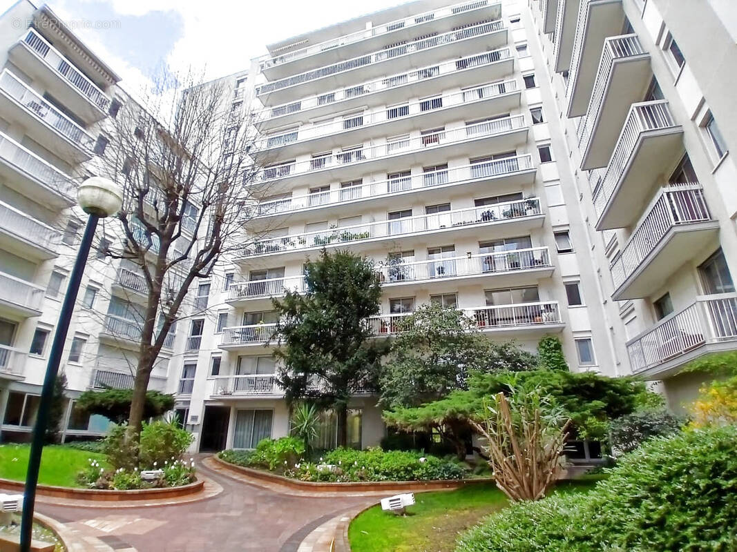 Appartement à PARIS-12E