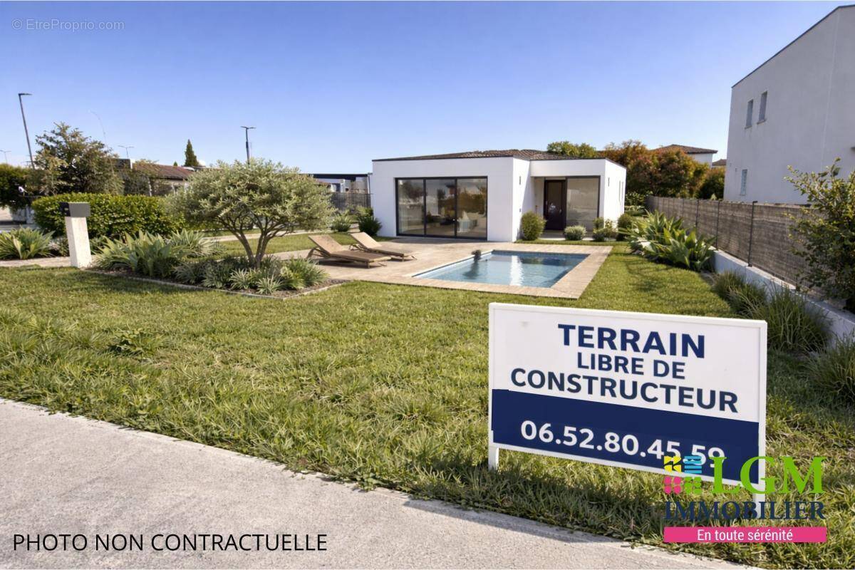 Terrain à SAINT-LAURENT-D'AIGOUZE