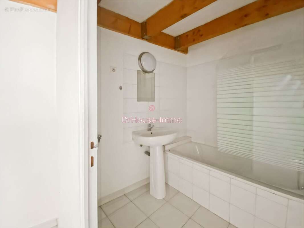 Appartement à SAINT-MAXIMIN-LA-SAINTE-BAUME