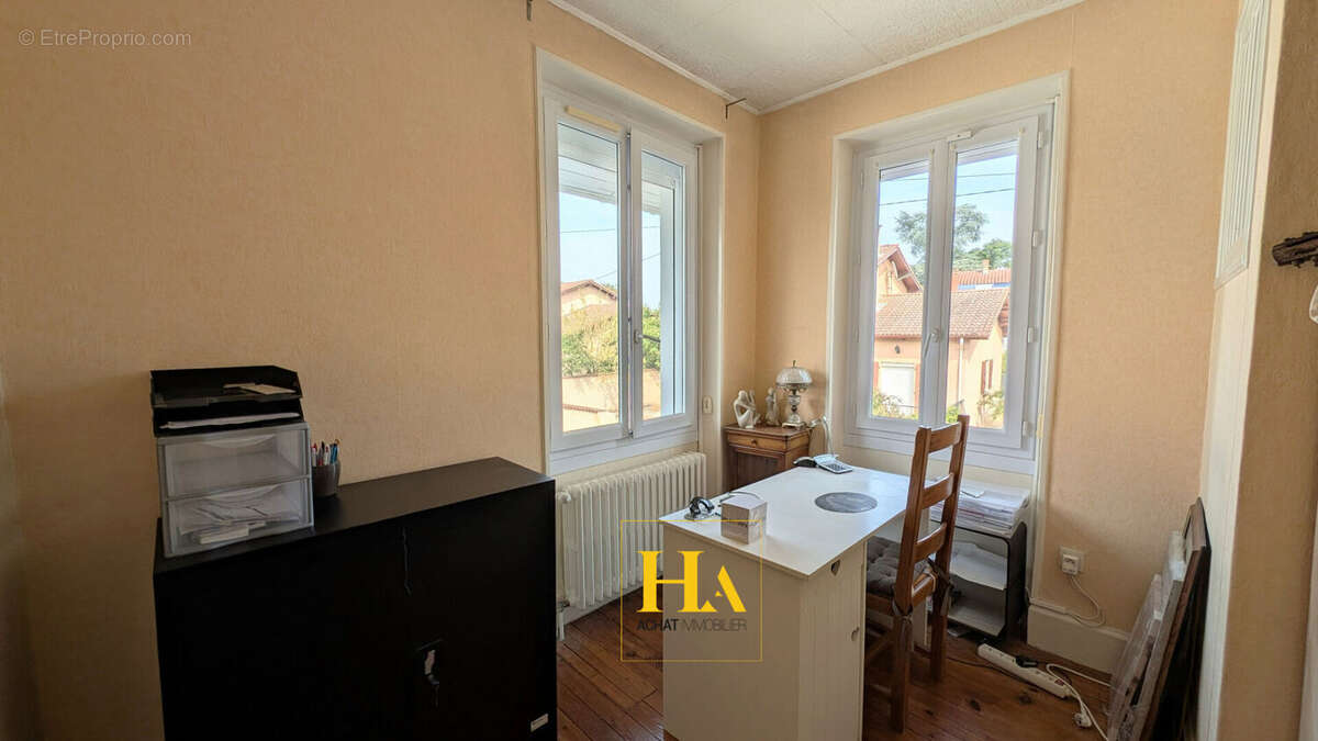 Maison à ROMANS-SUR-ISERE