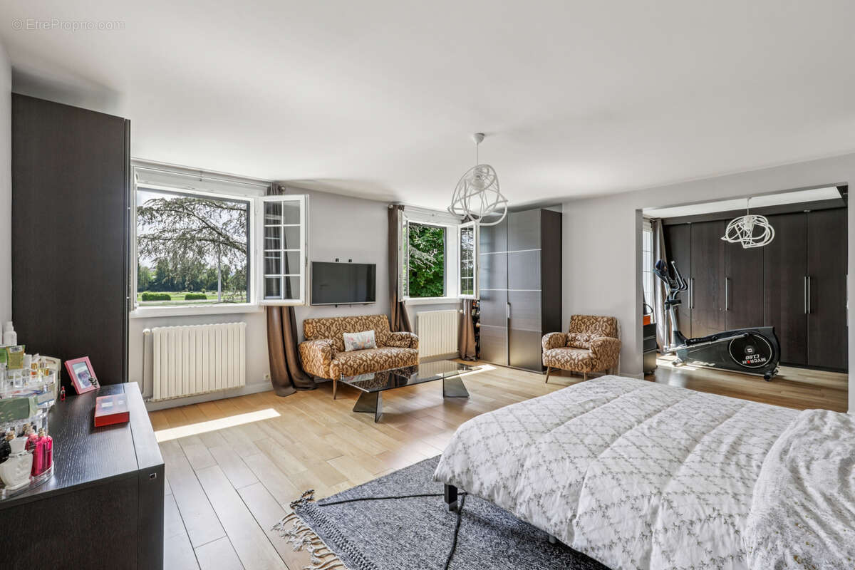 Maison à MAISONS-LAFFITTE