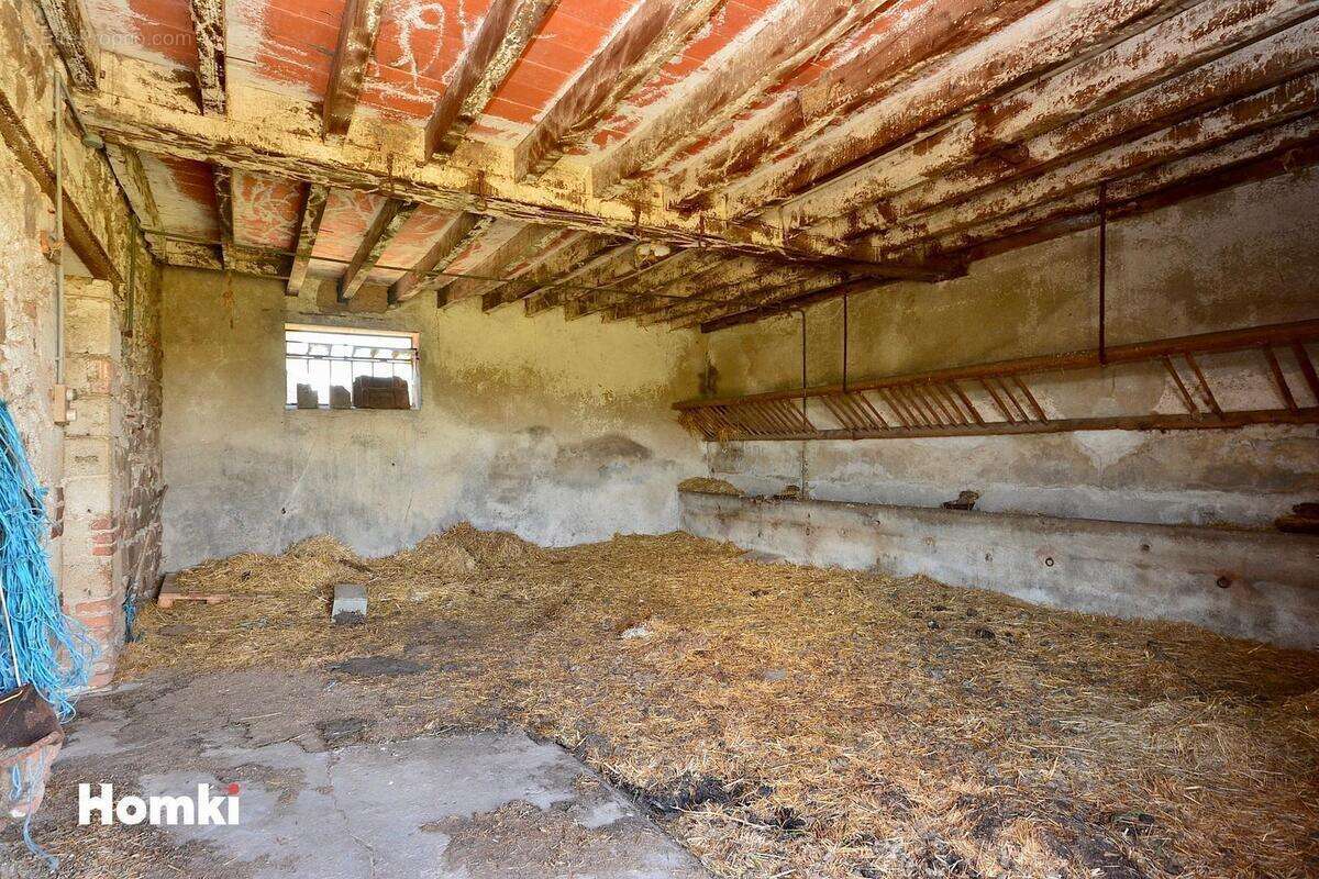 Maison à SAINT-ETIENNE-DES-OULLIERES