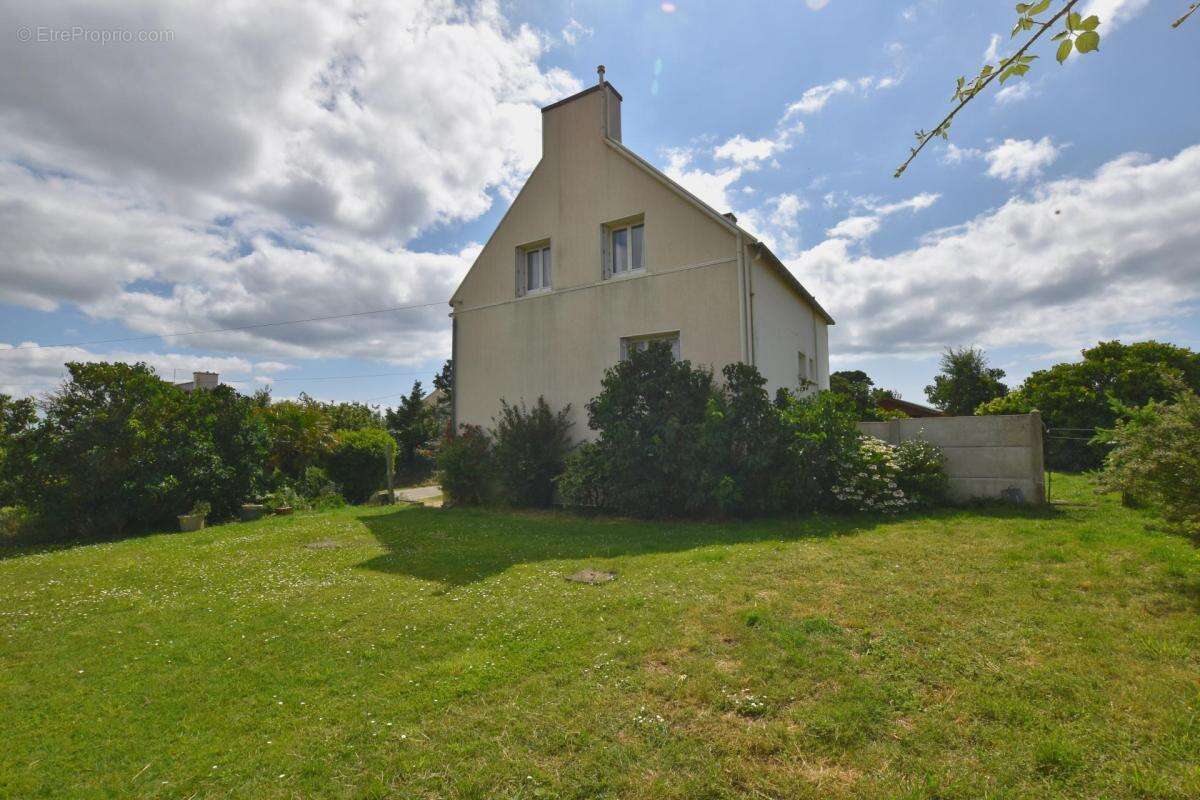 Maison à SAINT-NIC