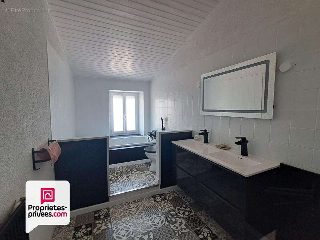 Vaste maison parfait etat de 245 m2 5 chambres  3 garages - photo 13