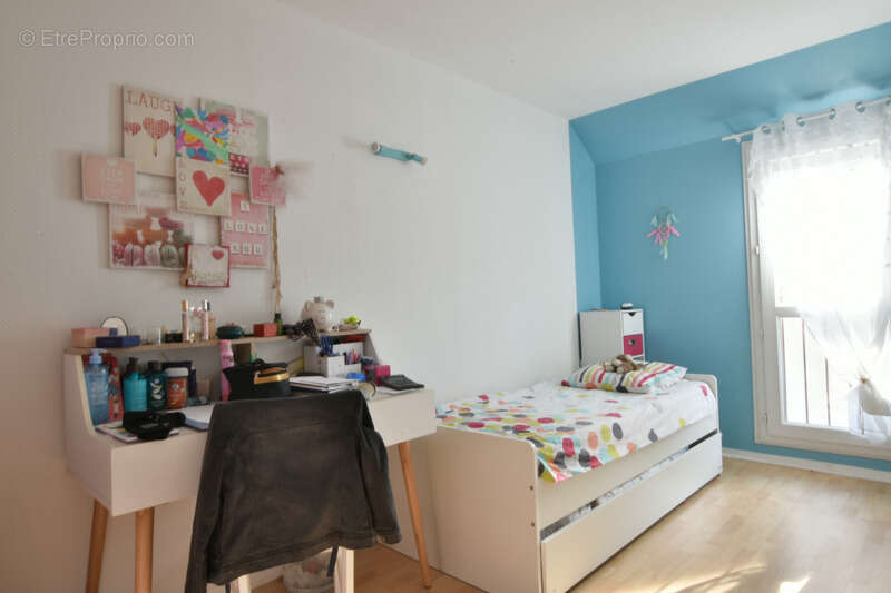 Maison à PELLOUAILLES-LES-VIGNES