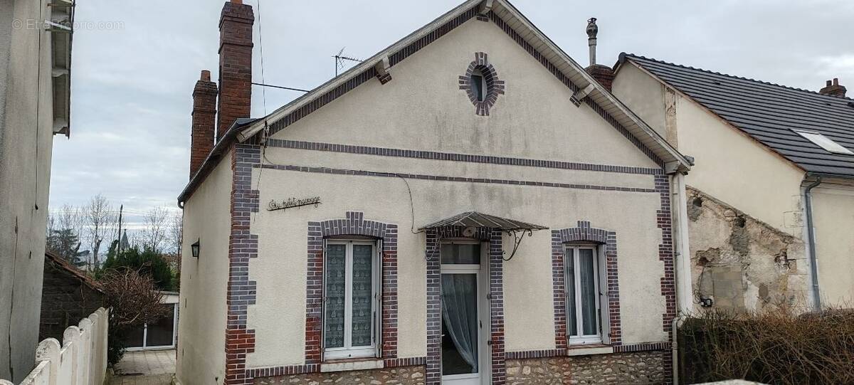 Maison à CHALETTE-SUR-LOING