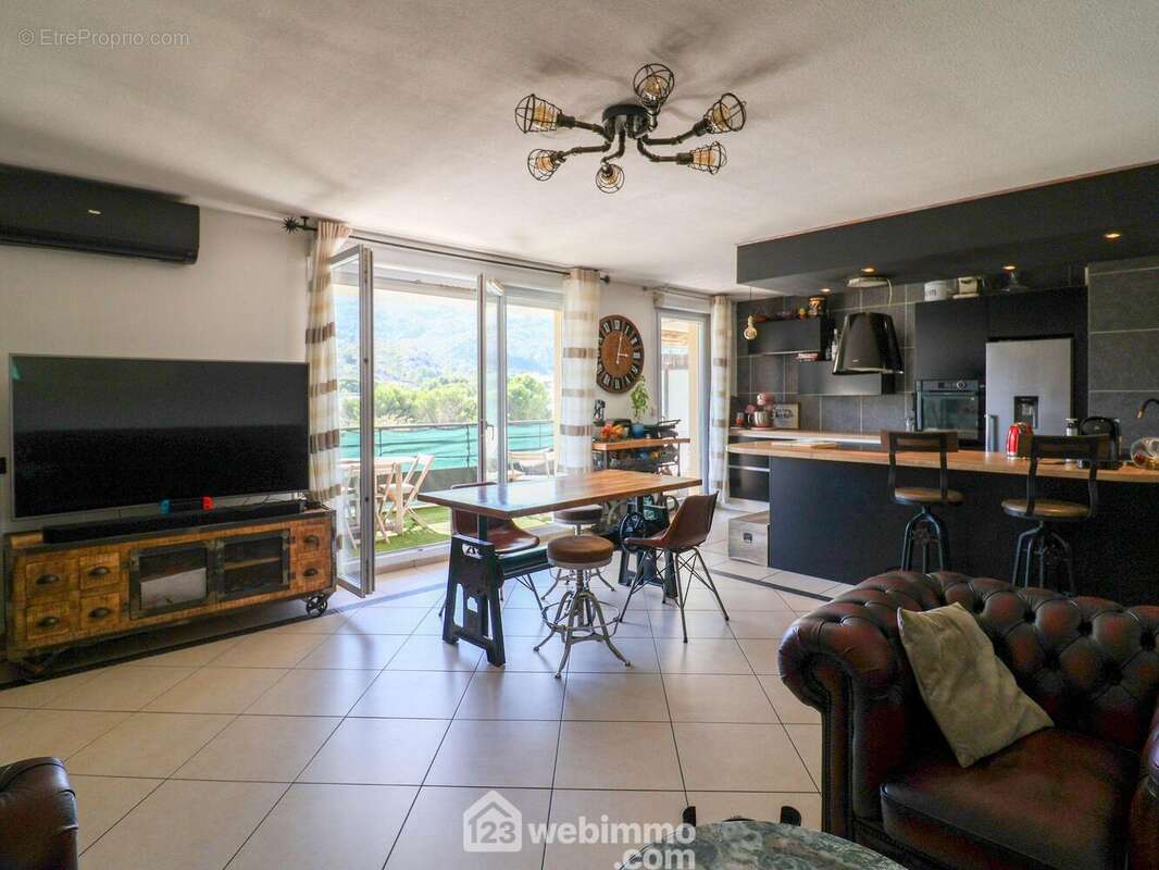 Appartement à MARSEILLE-9E