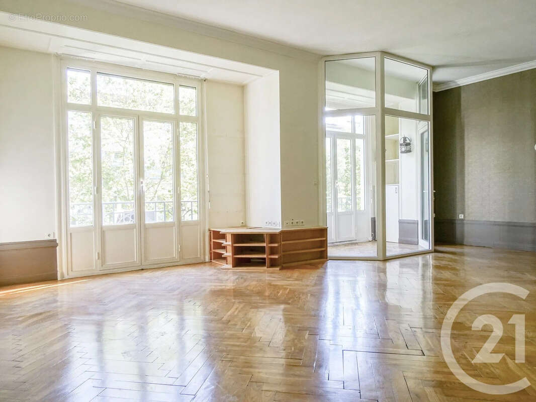 Appartement à LYON-7E