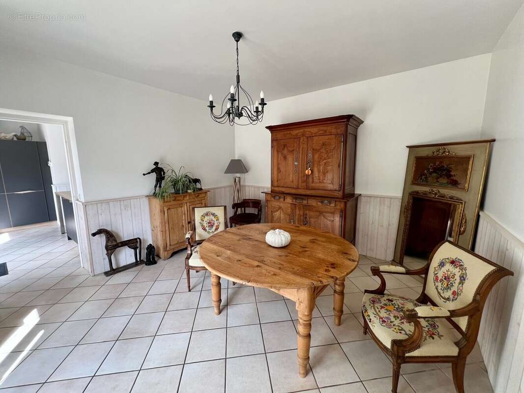 Maison à BRUYERES-LE-CHATEL