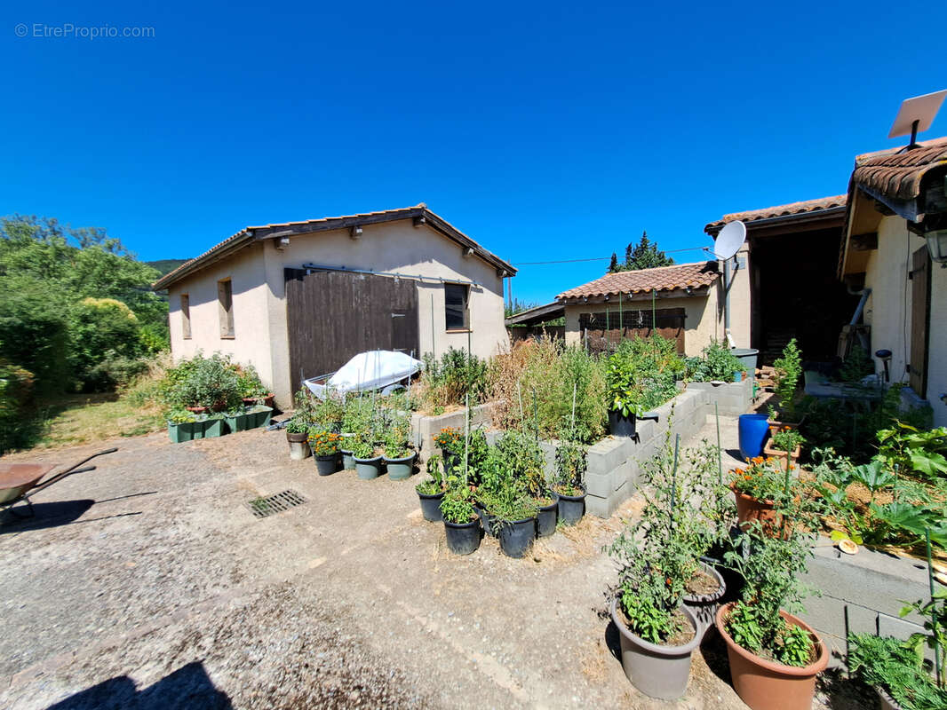 Ensemble immobilier avec vue sur le Pic de Bugarache - photo 11