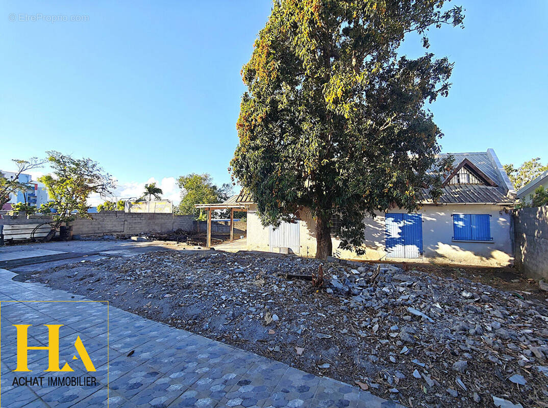 Maison à SAINT-DENIS