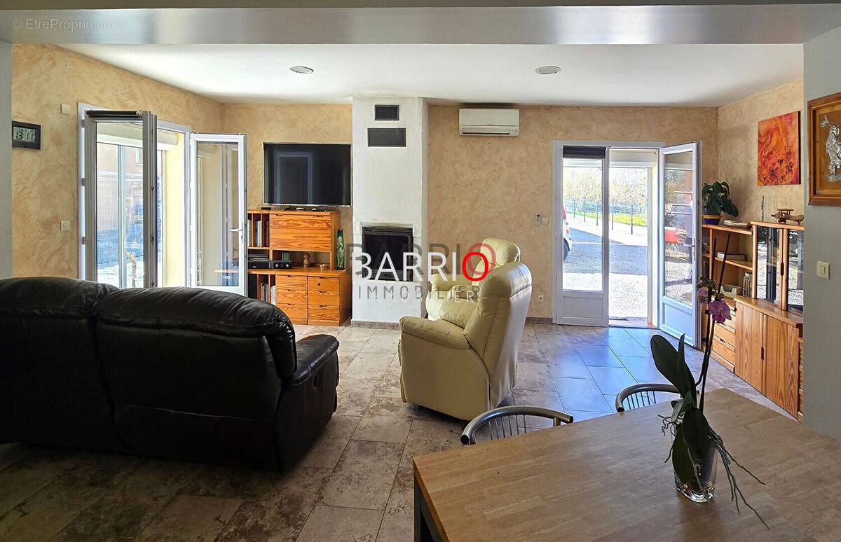 Maison à SAINT-GENIS-DES-FONTAINES