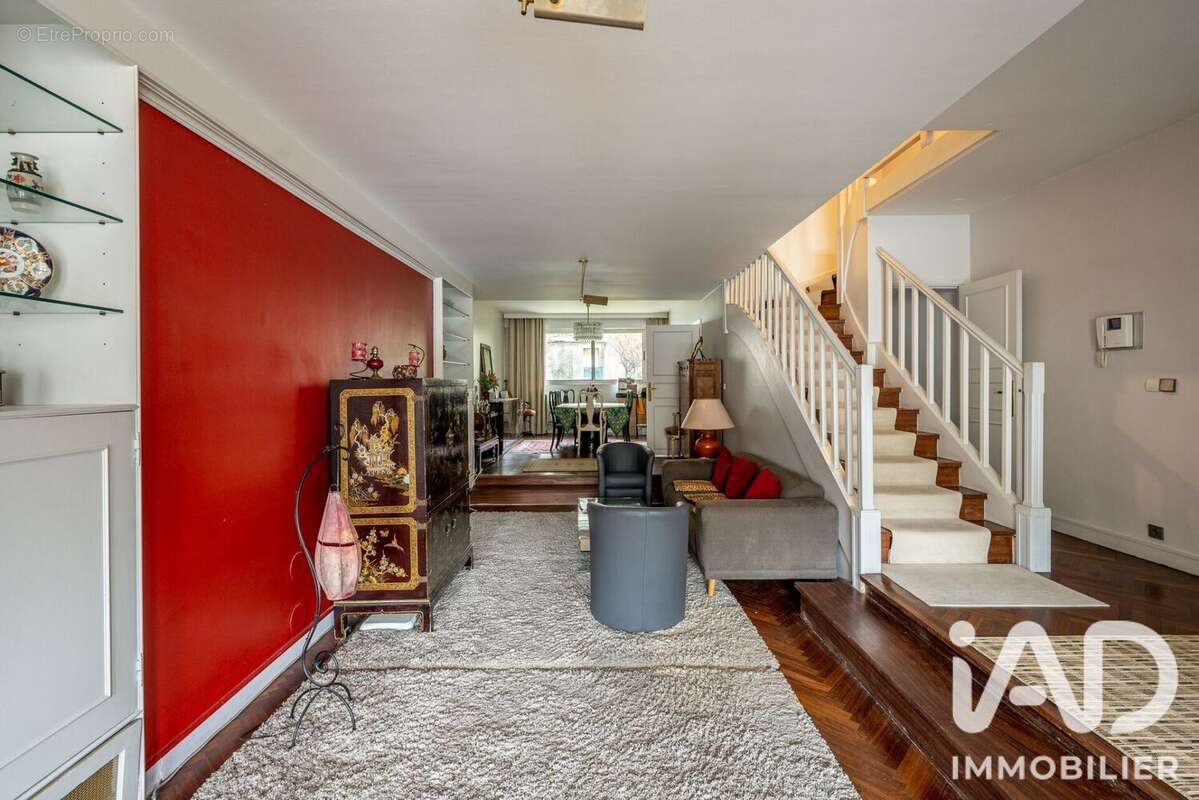 Appartement 218 m² à Paris-16e  - photo 5