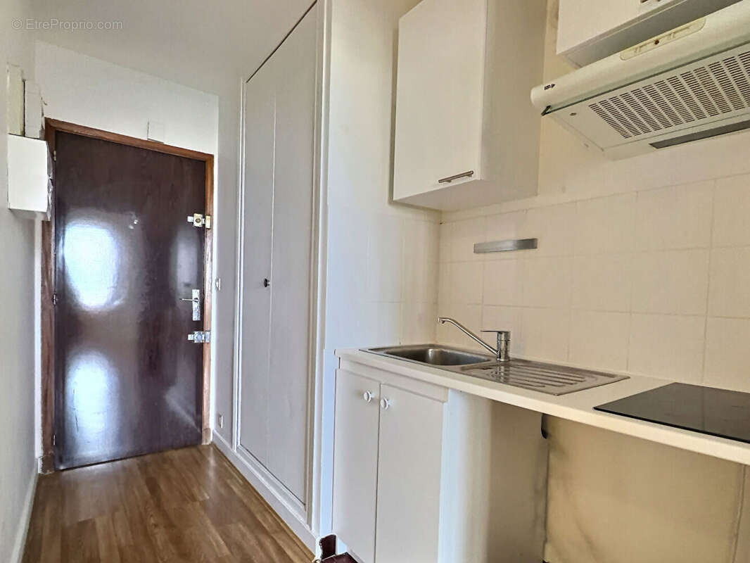 Appartement à PARIS-20E