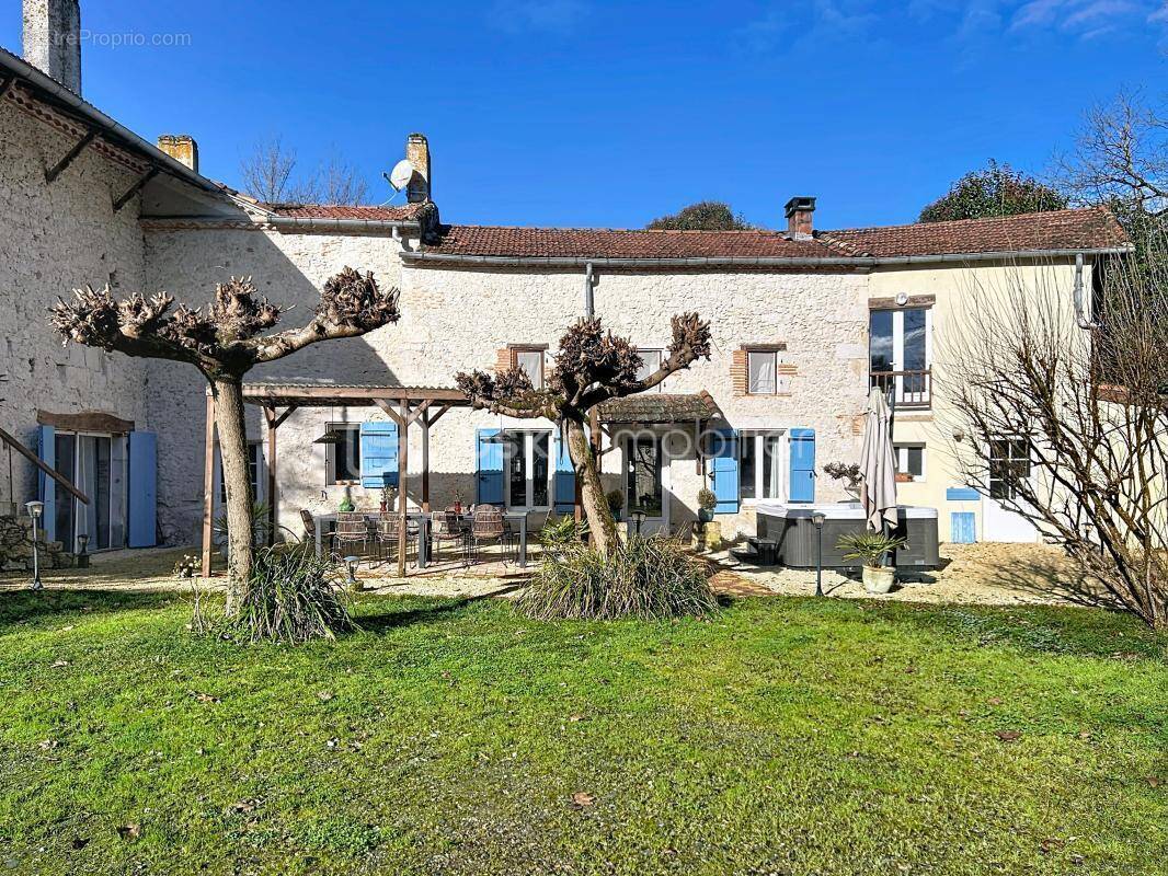 Maison à ASTAFFORT