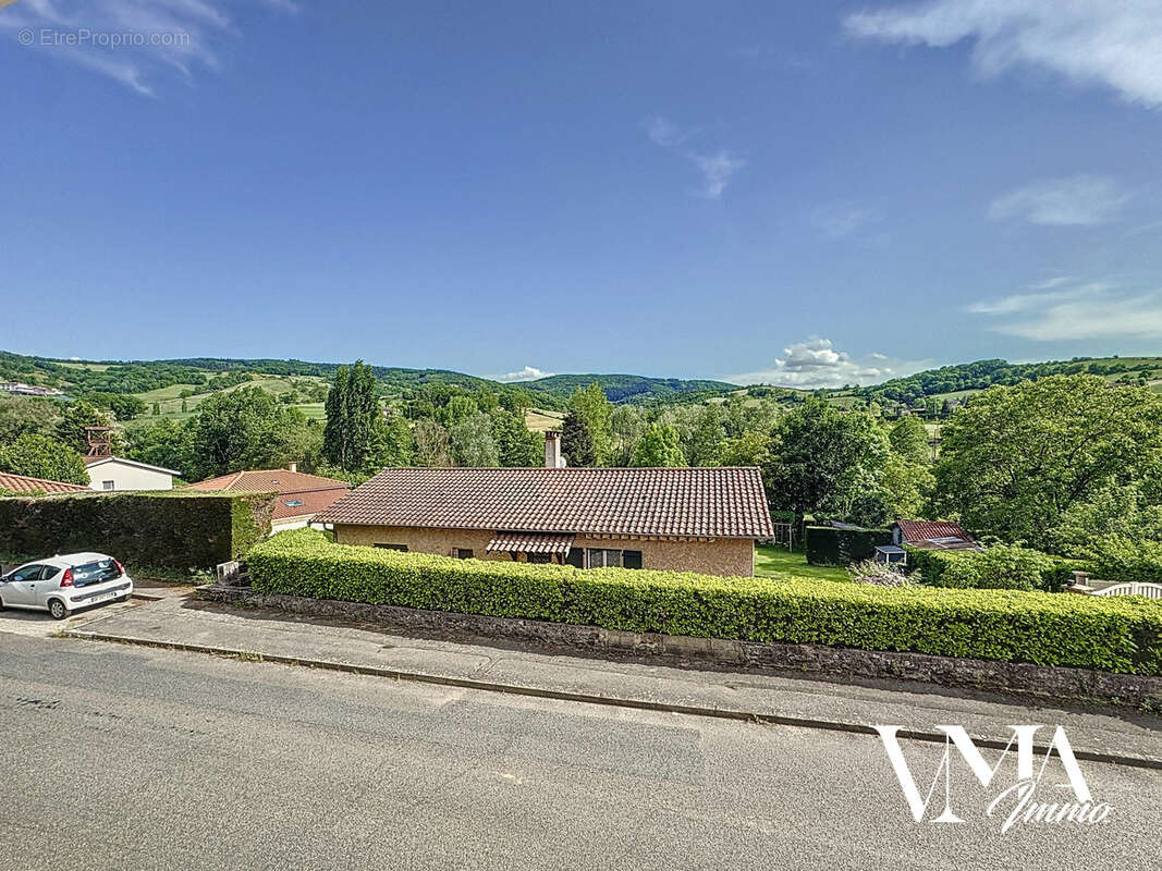 Appartement à LENTILLY