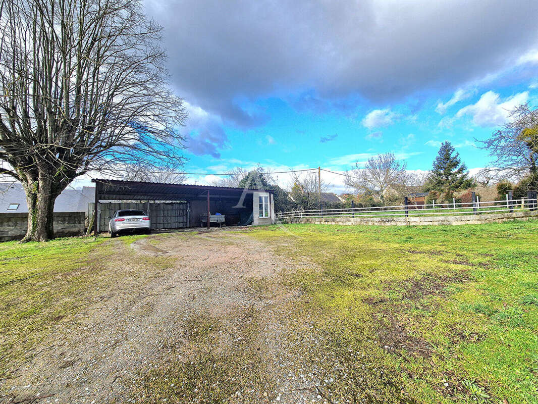 Maison à CHATEAUNEUF-SUR-SARTHE