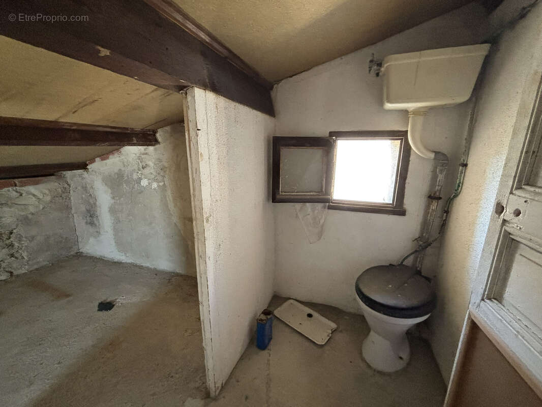 Maison à MIRABEL-AUX-BARONNIES