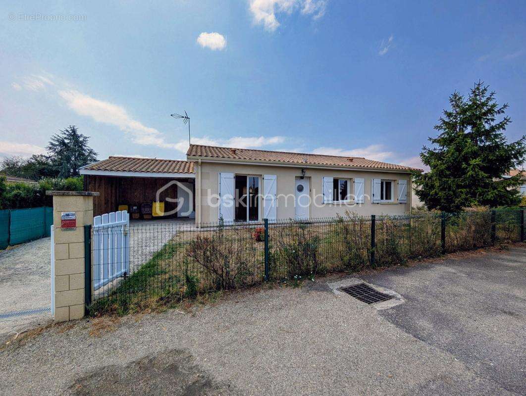 Maison de 81m² avec 3 chambres, terrain de 459m² proche Blaye - photo 2