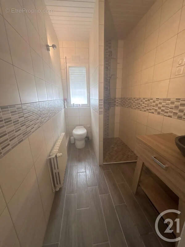 Maison 93 m² à Saint-Quentin  - photo 8