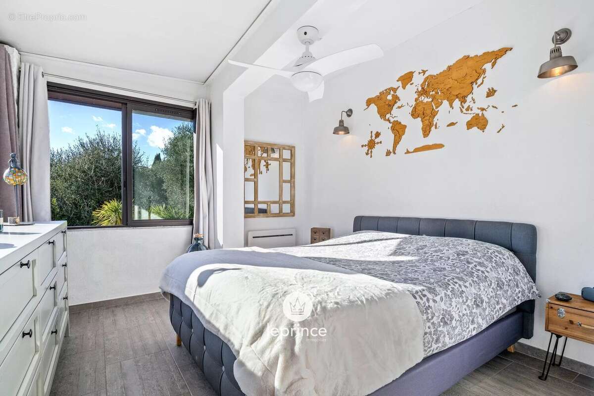 Appartement à VENCE