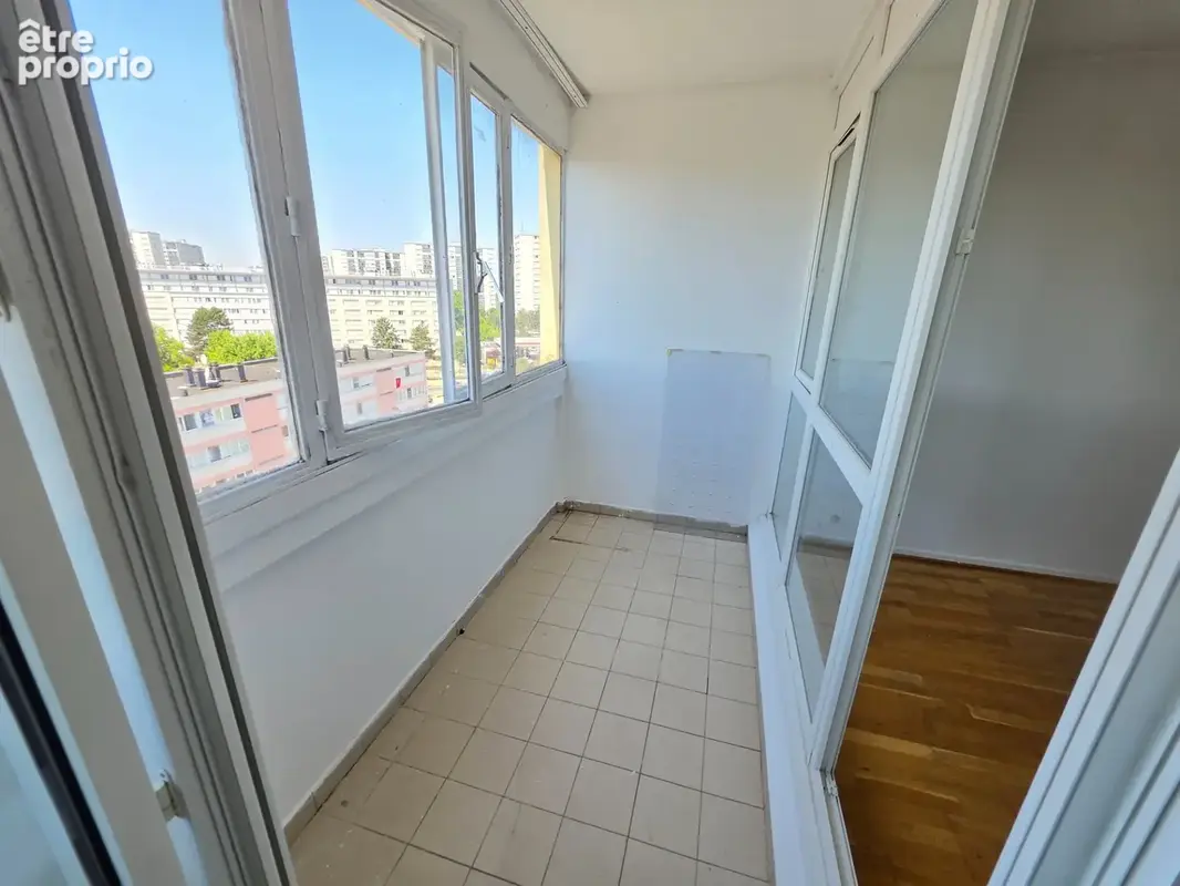 Appartement à vendre 57 pièces RIS ORANGIS (91) - photo 3