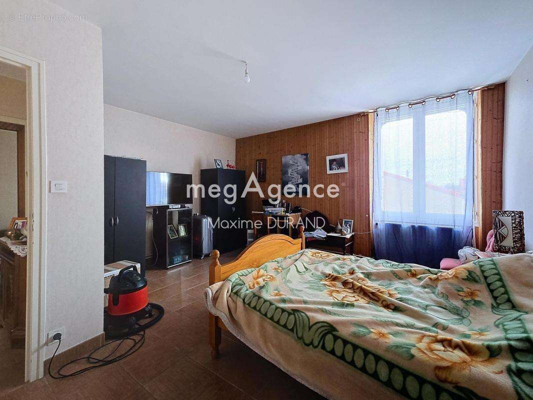 Maison à SAINT-CHRISTOPHE-DU-BOIS