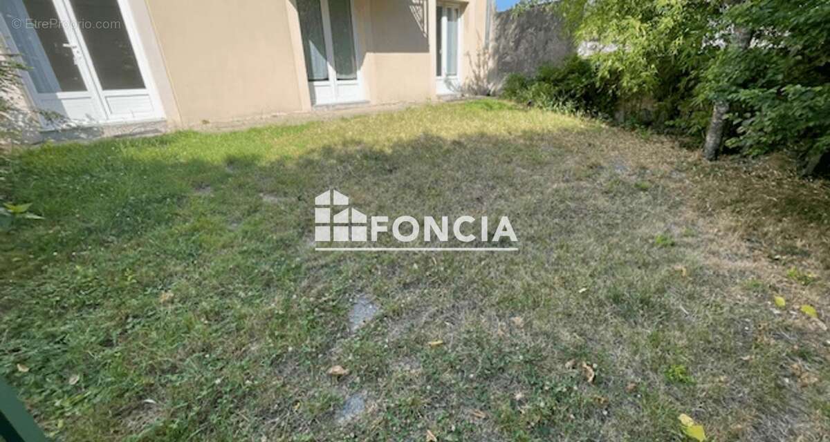 Appartement à LA FERTE-ALAIS