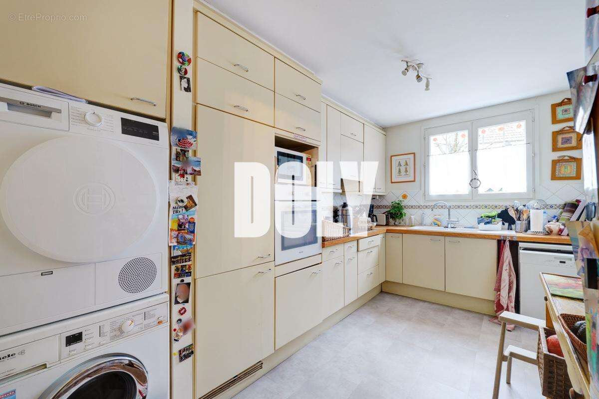 Appartement à RUEIL-MALMAISON