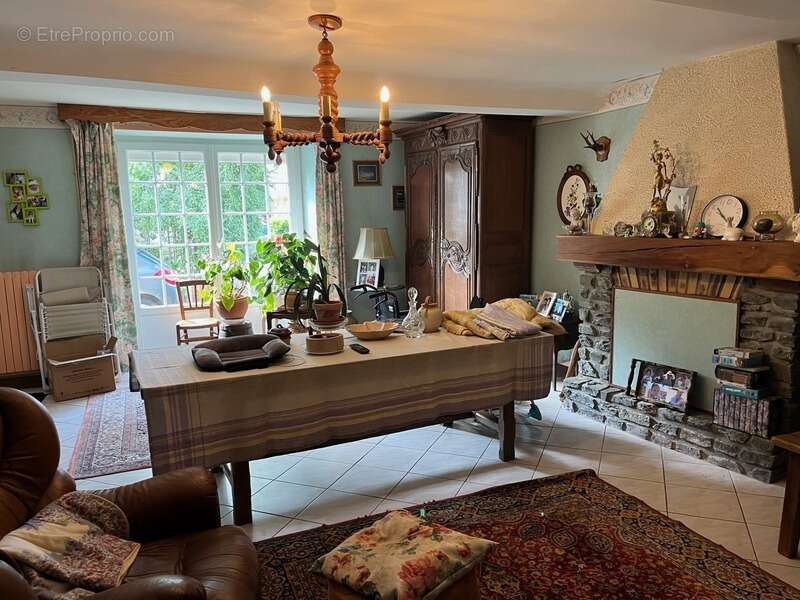 Maison à AUNAY-SUR-ODON