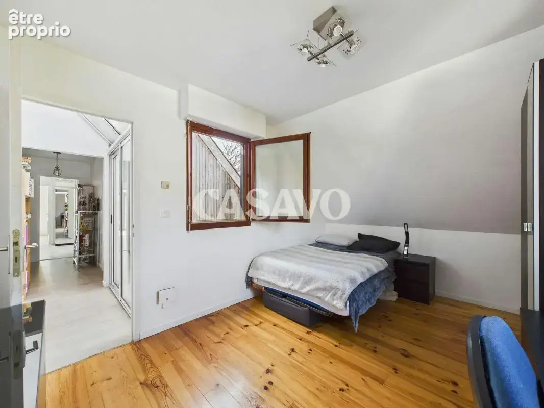 Vente Maison 7 pièces de 235m² - 95390 Saint-Prix - photo 10