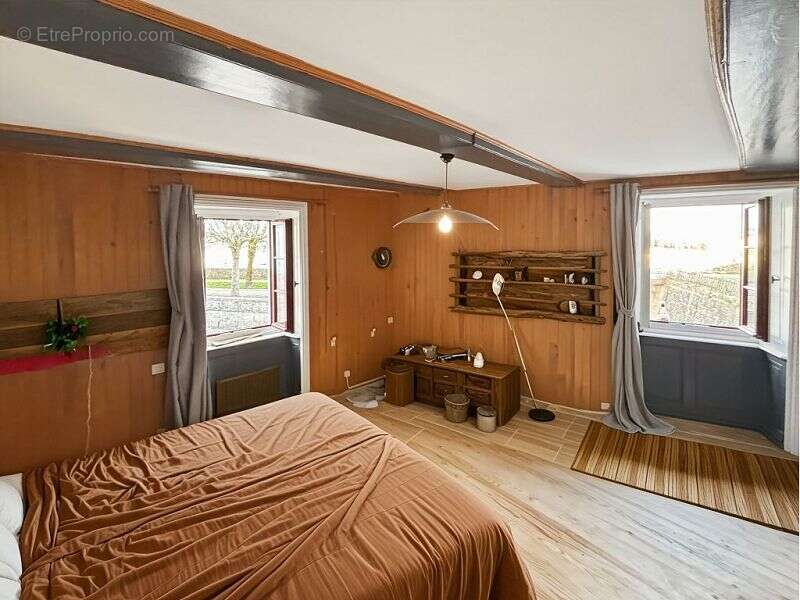 Maison à PORT-LOUIS