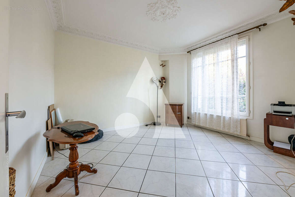 Maison à CHAMPIGNY-SUR-MARNE