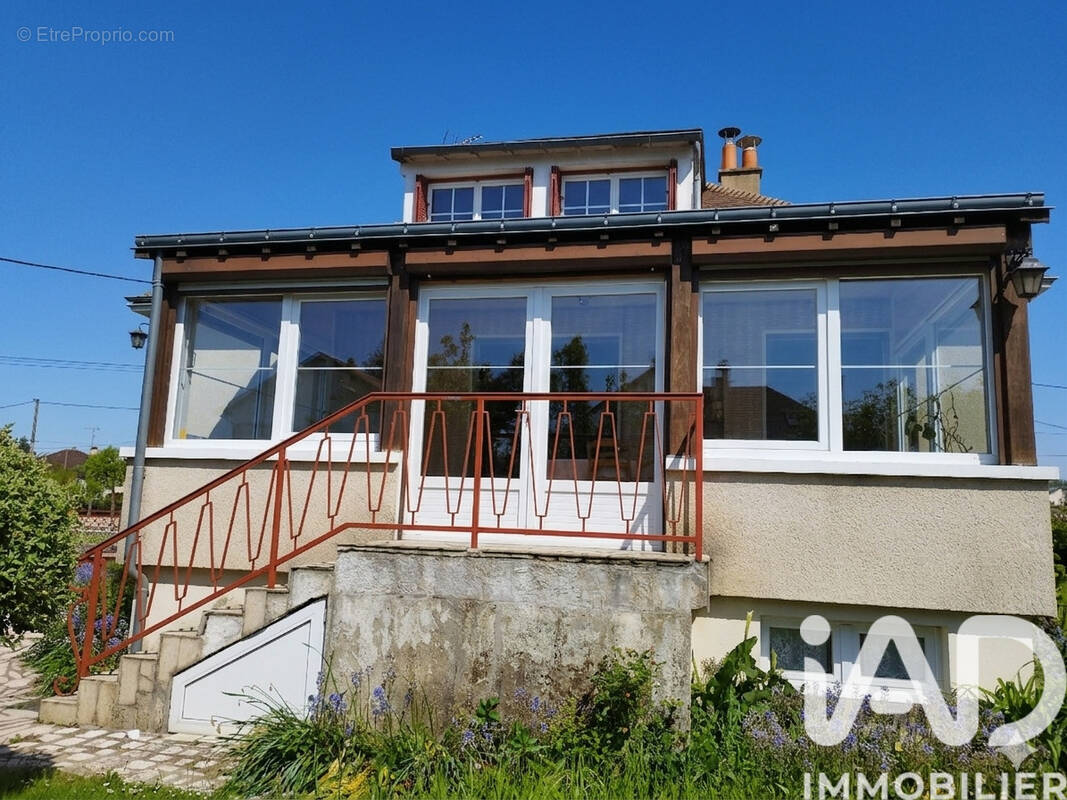 Photo 1 - Maison à SAINT-OUEN