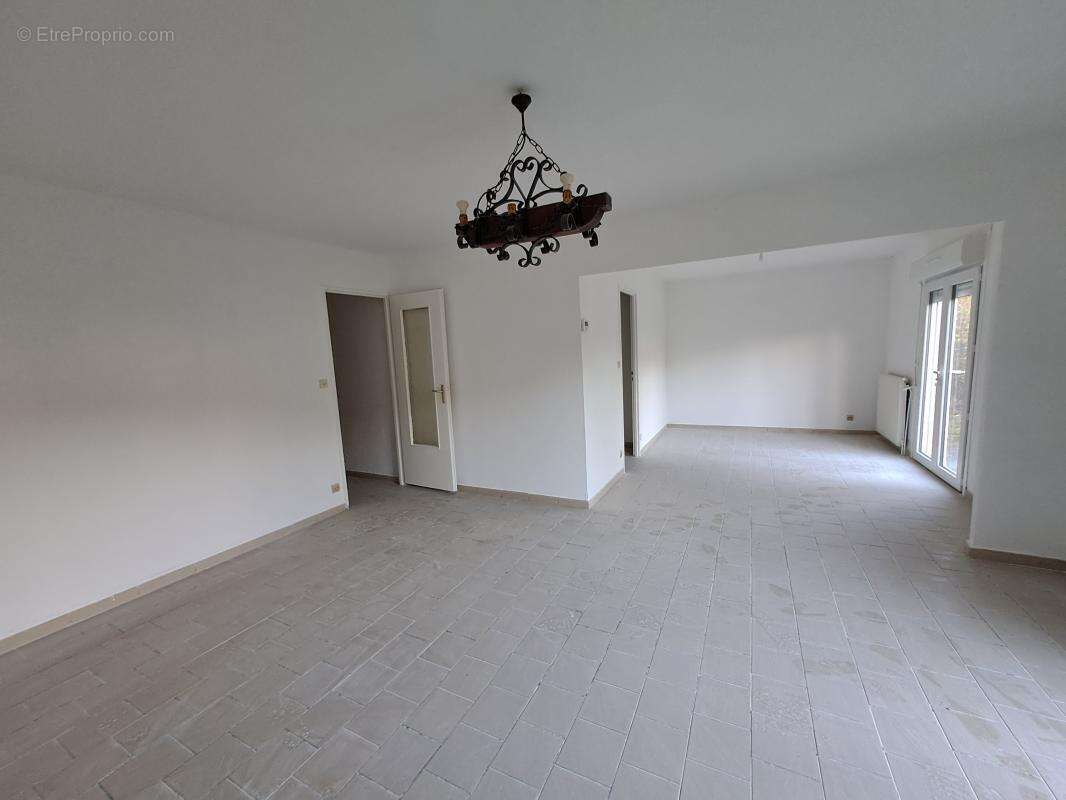 Maison à CAUCHY-A-LA-TOUR