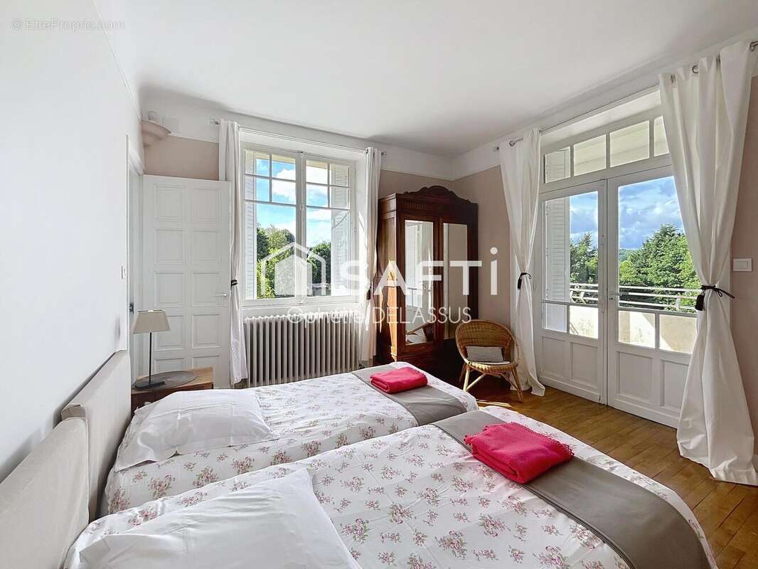 Photo 9 - Maison à UZERCHE