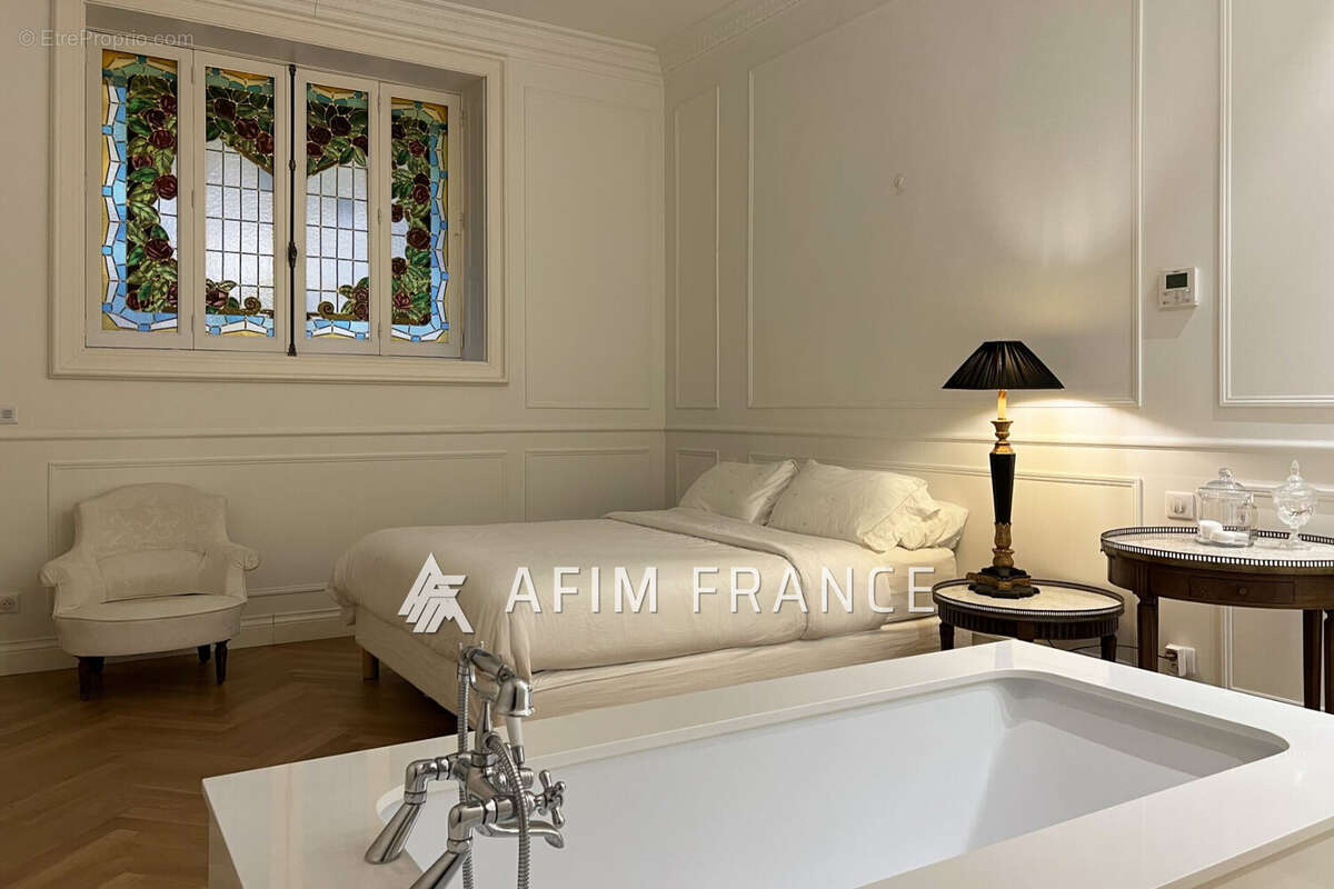 Appartement à BEAUSOLEIL