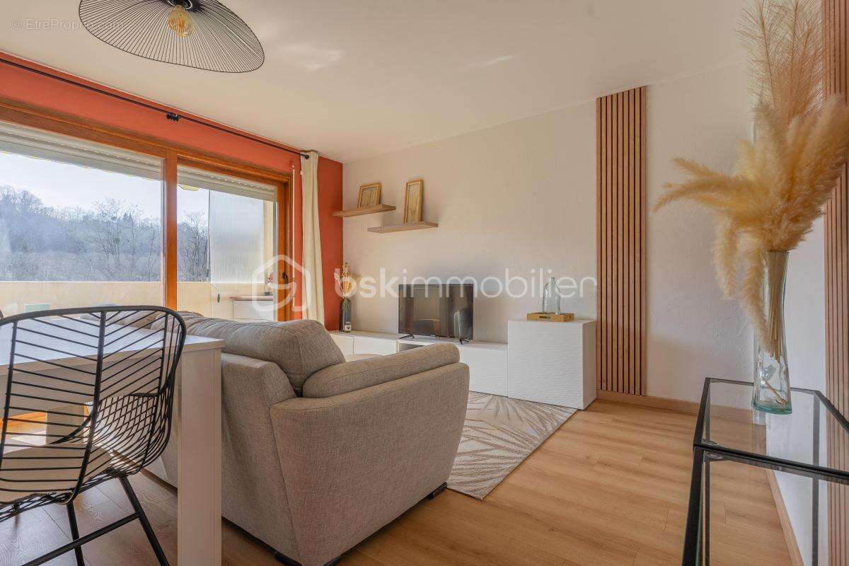 Appartement à ALBY-SUR-CHERAN