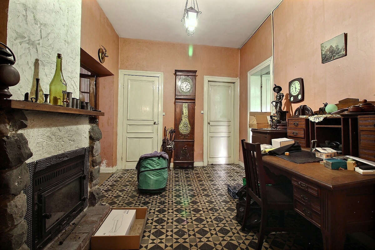 Appartement à CRESPIN