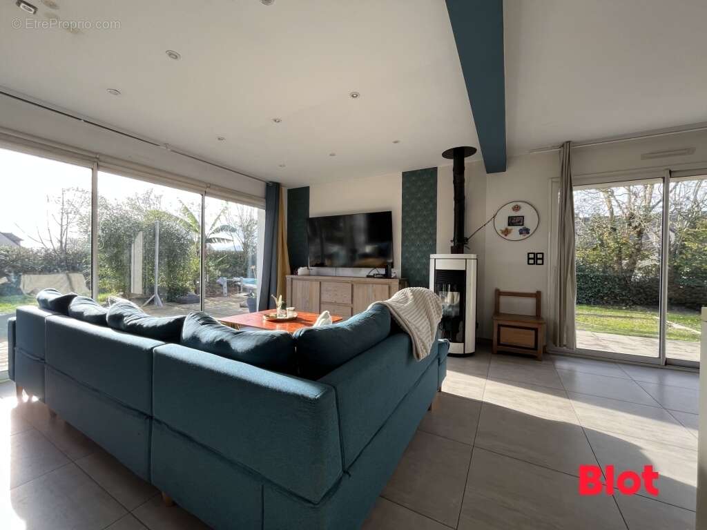 Maison à LE SEL-DE-BRETAGNE