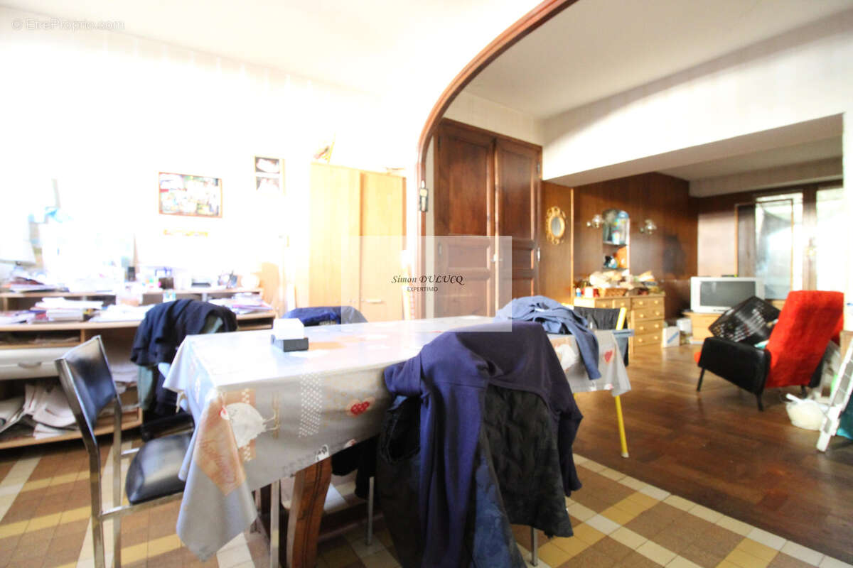 ENSEMBLE IMMOBILER : T4 ; T2 local commercial et grange - photo 14