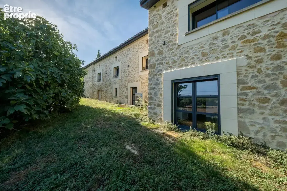  propriété de caractère – 239 m² – 6 chambres – 3,2 hectares
e - photo 24