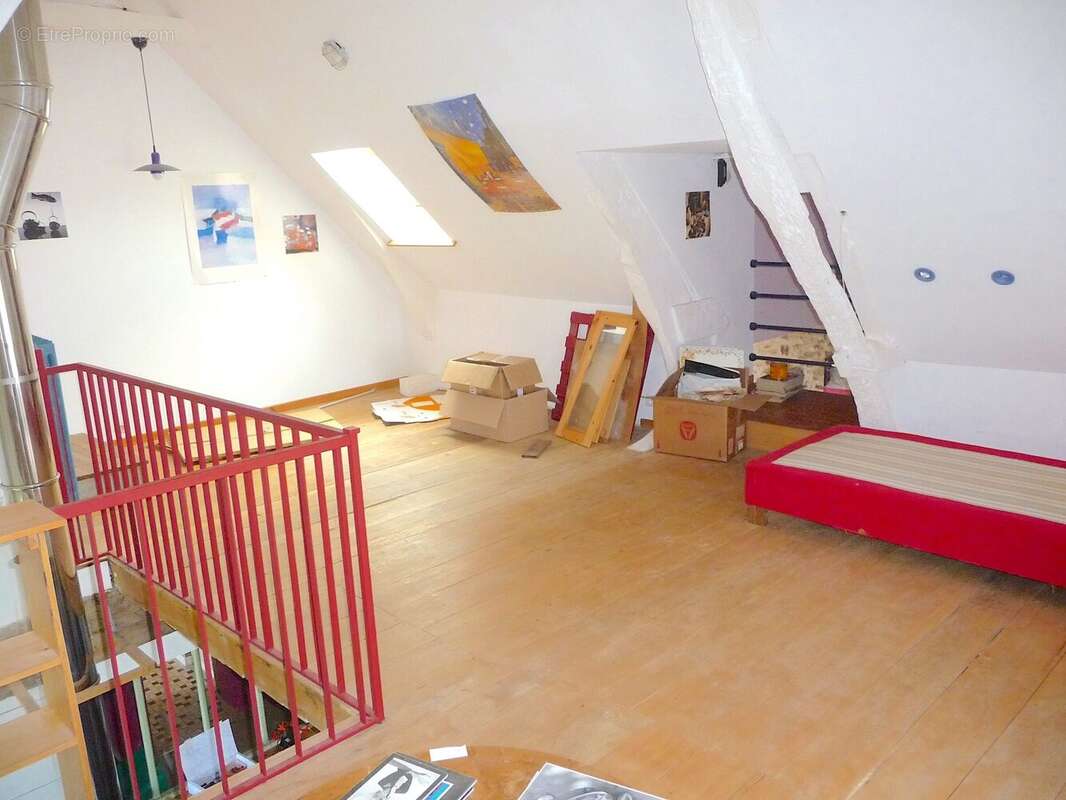 Maison à ARGENTRE-DU-PLESSIS