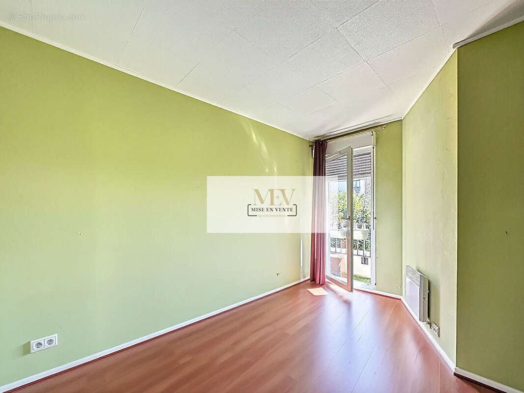 Appartement à LE PERREUX-SUR-MARNE