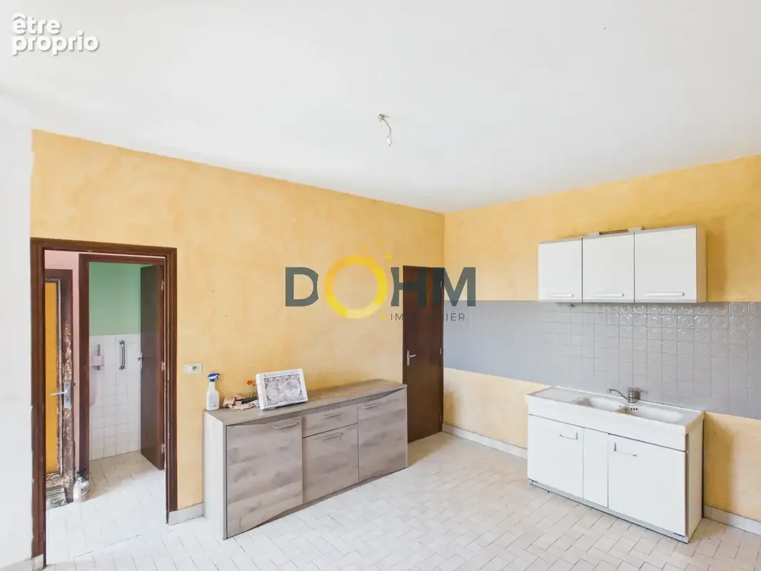 Maison mitoyenne à Auzat-la-Combelle   100 m2 habitables - photo 4