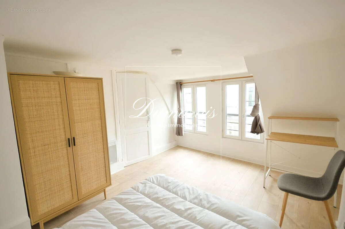 Appartement à PARIS-4E