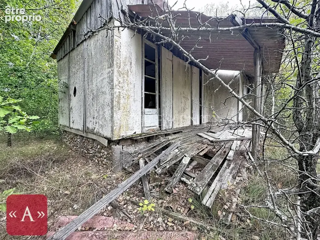 Chalet à rénover totalement - photo 3