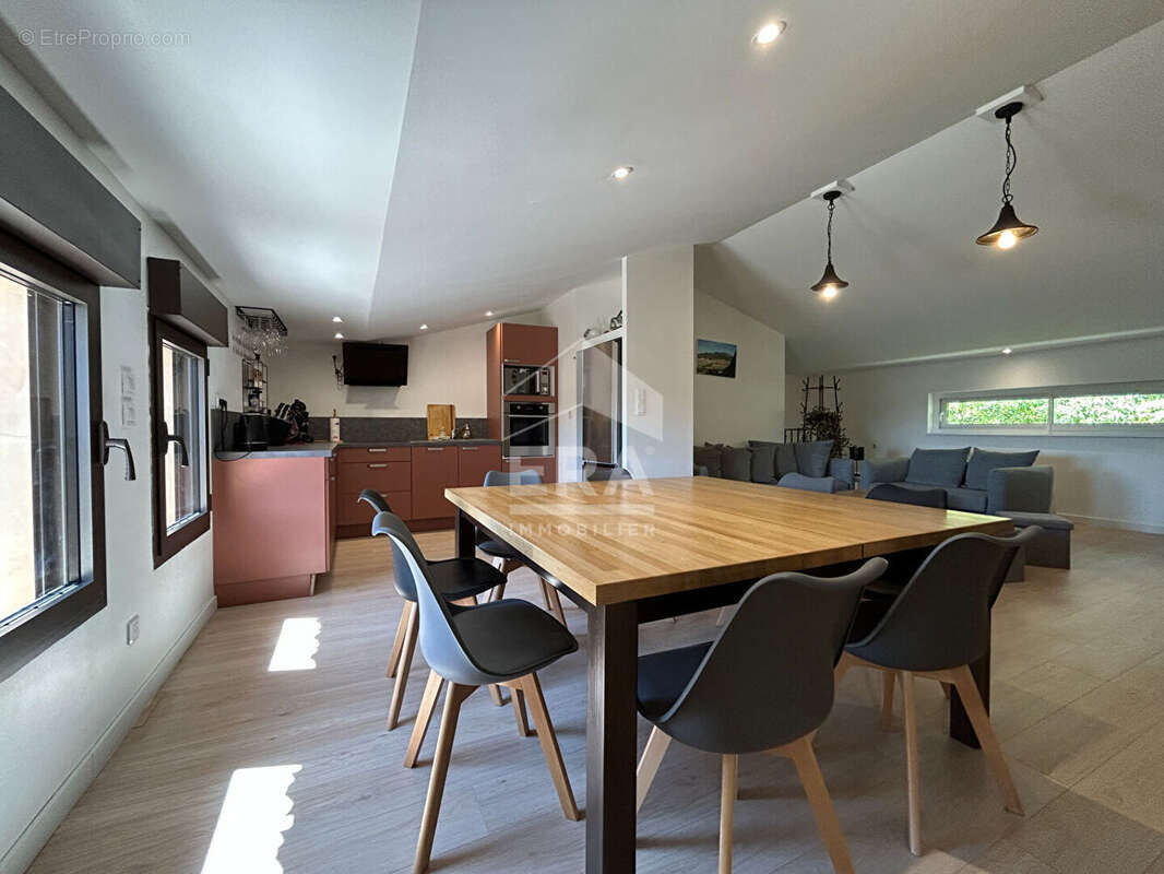 Maison à BEAUMES-DE-VENISE