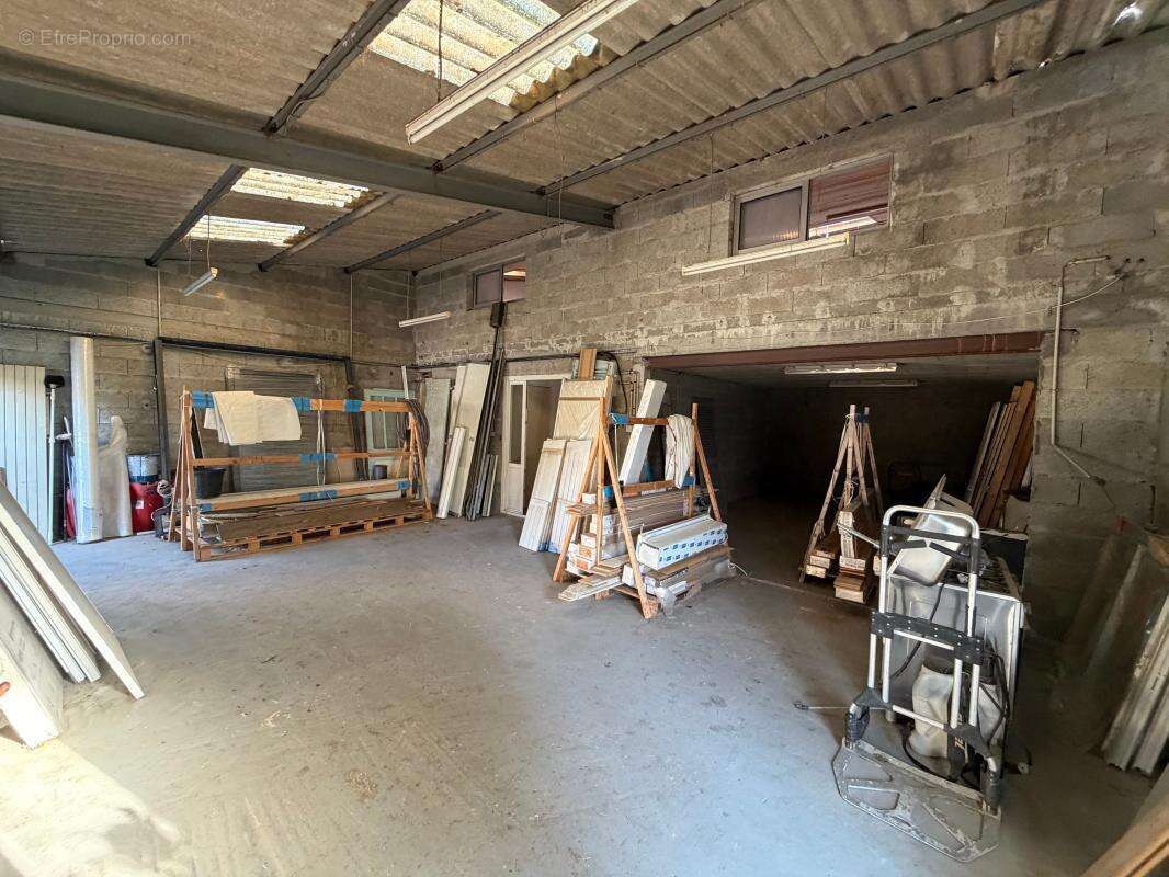 Aytré – ensemble immobilier à vocation professionnelle avec maison d’habitation - photo 24